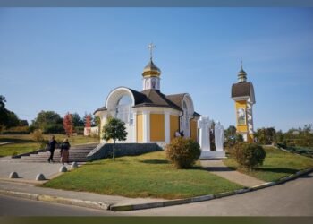 У Хотові освятили дзвони дзвіниці храму Миколая Чудотворця