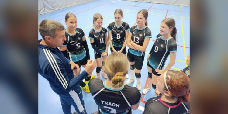 Команда Імпульс з Хотова дебютувала у Київській волейбольній лізі